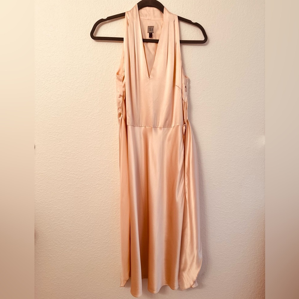 Women’s silk dress size 2 light pink midi sleeveless 100% Silk